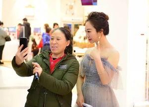 今年的网红爆款,潮流风向标下的热门现象解析