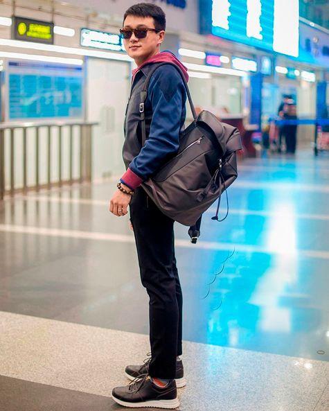 男明星喜欢的双肩背包,男明星钟爱的时尚双肩背包指南